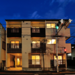 【デザイナーズレジデンス】敷地46坪｜延床93.2坪！<br>室内での快適性、こだわりのキッチンや照明プランニングを実現しました