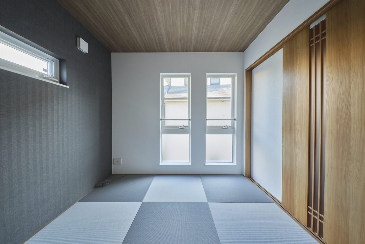 【3階建て2世帯住宅】敷地45坪｜延床56坪<br>木のぬくもりに包まれるお家