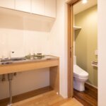 【屋上つき木造４階建て】敷地29.03坪｜延床72.63坪！<br>東京の地下鉄出口直上に建つ10cmも無駄にしない家