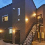 【斜めの変形地に建てた賃貸物件】敷地84.09坪｜建築42.65坪！<br>家賃収入を目的とした駅近投資物件(全10部屋)