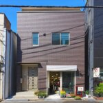 【店舗併用住宅】敷地20.49坪｜延床35.33坪！<br>夜になると素敵な明かりを灯す商店街のお花屋さん