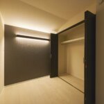 【10㎝も無駄にしない狭小住宅】敷地20.32坪｜延床37.88坪！<br>斜めの壁があるデッドスペースも、居住空間に