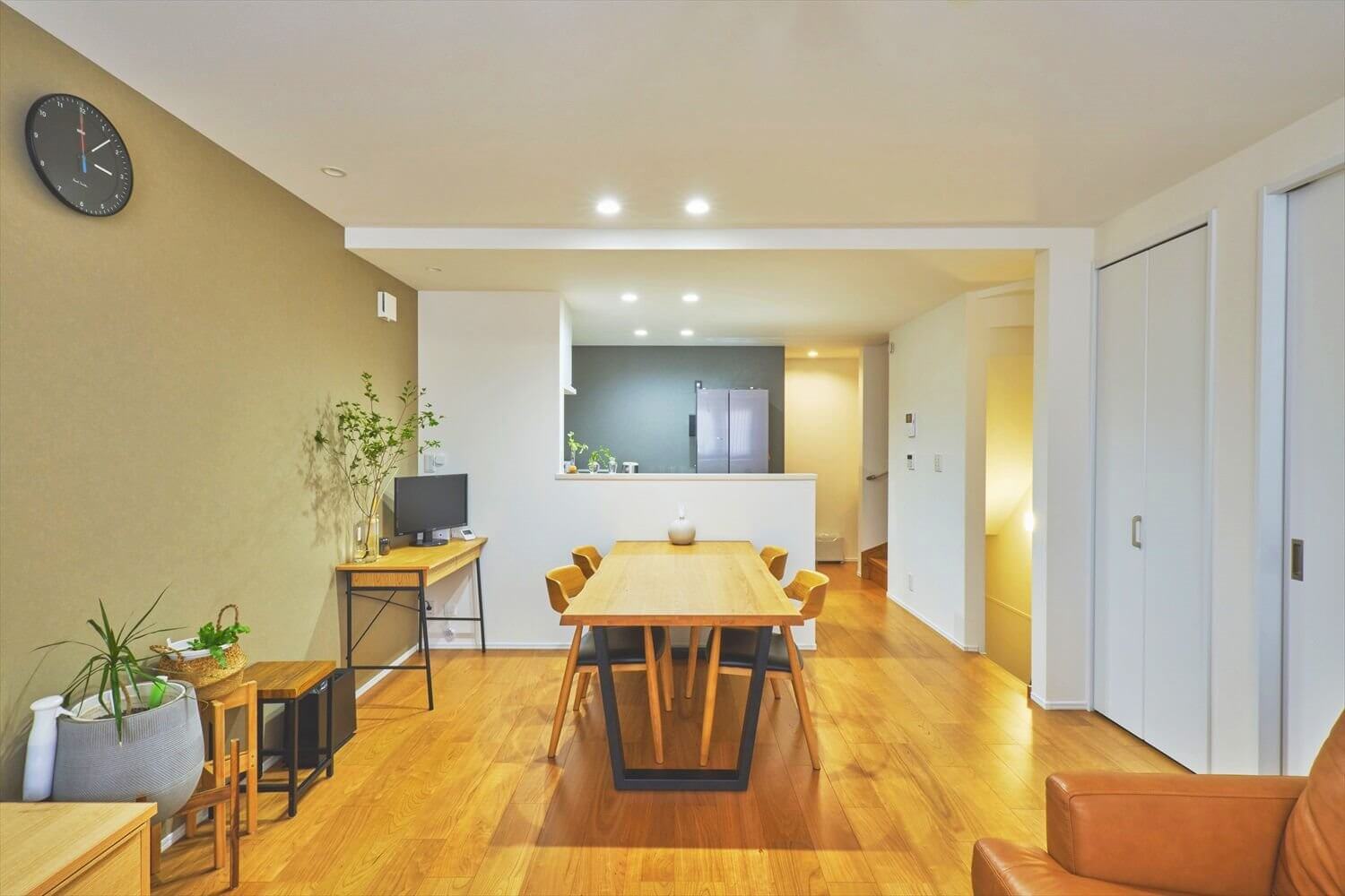 【分離型住宅】敷地21.19坪｜延床42.15坪！<br>祖父母と暮らす屋上つき３階建て