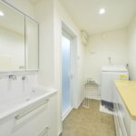 【分離型住宅】敷地21.19坪｜延床42.15坪！<br>祖父母と暮らす屋上つき３階建て
