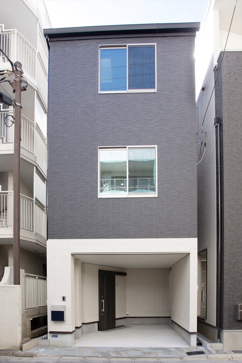 【地下室・屋上のある３階建て狭小住宅】敷地13.47坪｜延床28.13坪！<br>土地を縦に最大活用した狭小のお家