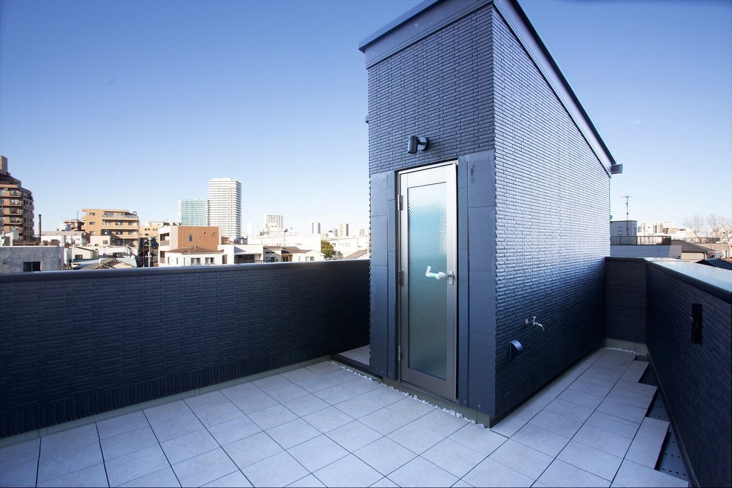 【屋上つき住宅】敷地18.10坪｜延床34.33坪！<br>収納力を意識した家