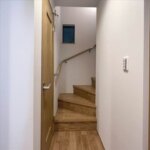 【木造3階建てZEH住宅】敷地20.09坪｜延床35.70坪<br>アトリエ＋住居の東京ゼロエミ住宅水準のZEH（太陽光＋蓄電池）住宅