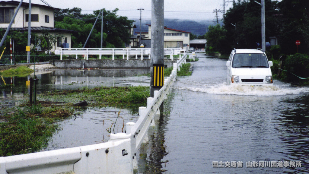 水害が発生しやすいのは海・川の近くや低地