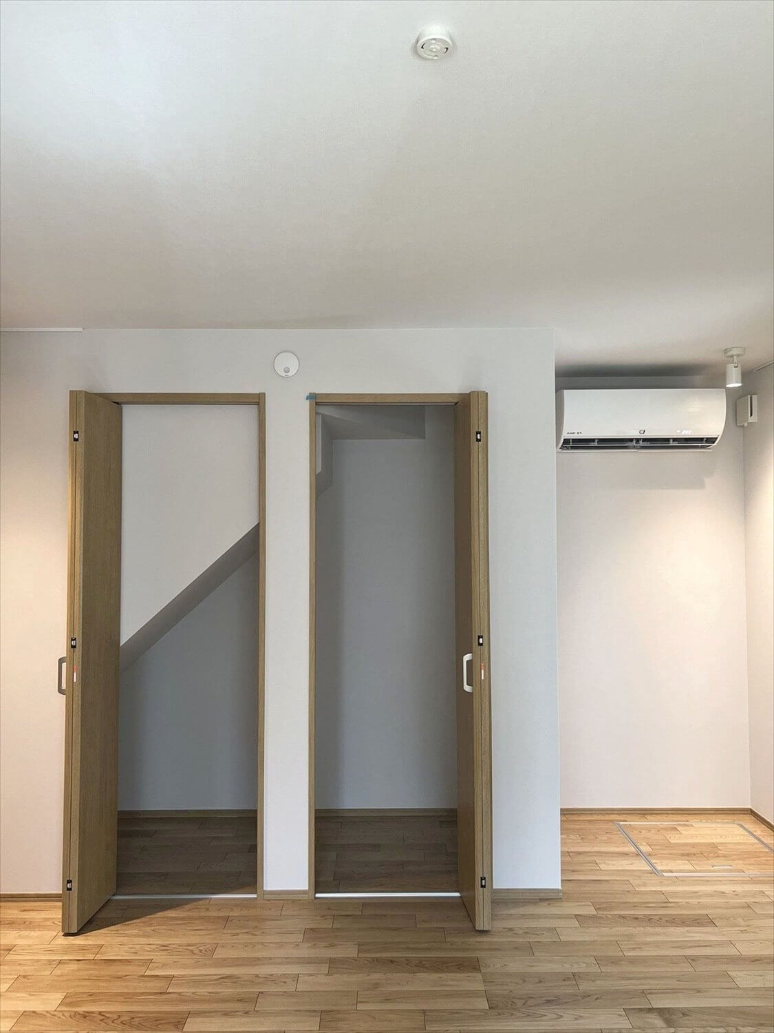 【木造3階建てZEH住宅】敷地20.09坪｜延床35.70坪<br>アトリエ＋住居の東京ゼロエミ住宅水準のZEH（太陽光＋蓄電池）住宅