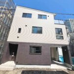 【木造3階建てZEH住宅】敷地20.09坪｜延床35.70坪<br>アトリエ＋住居の東京ゼロエミ住宅水準のZEH（太陽光＋蓄電池）住宅