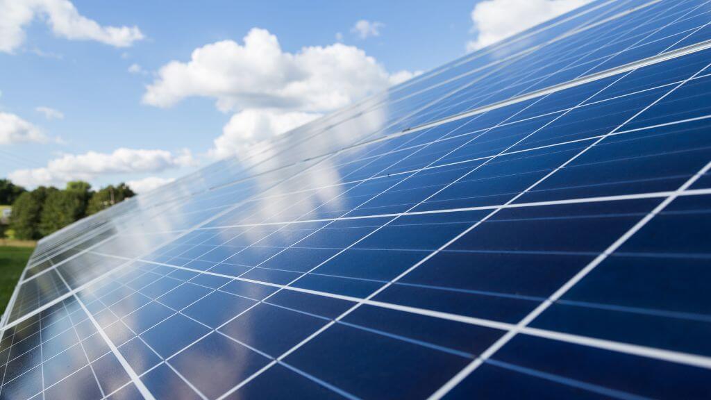 太陽光発電の電気を貯められる