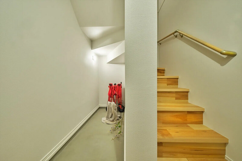 おしゃれな狭小住宅の間取り実例4選_【約10坪】防火地域に建つ木造4階建て_4