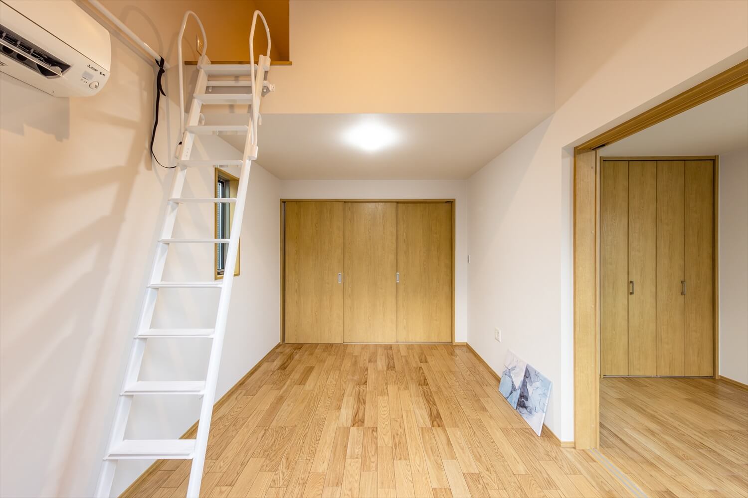 【木造２階建て完全分離二世帯住宅】敷地40坪｜延床26.3坪<br>ワンフロア一部屋 ロフト付き木造２階建て