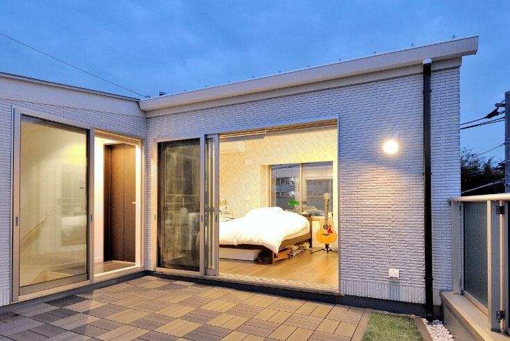 屋上に設けた使い勝手のよい屋外空間