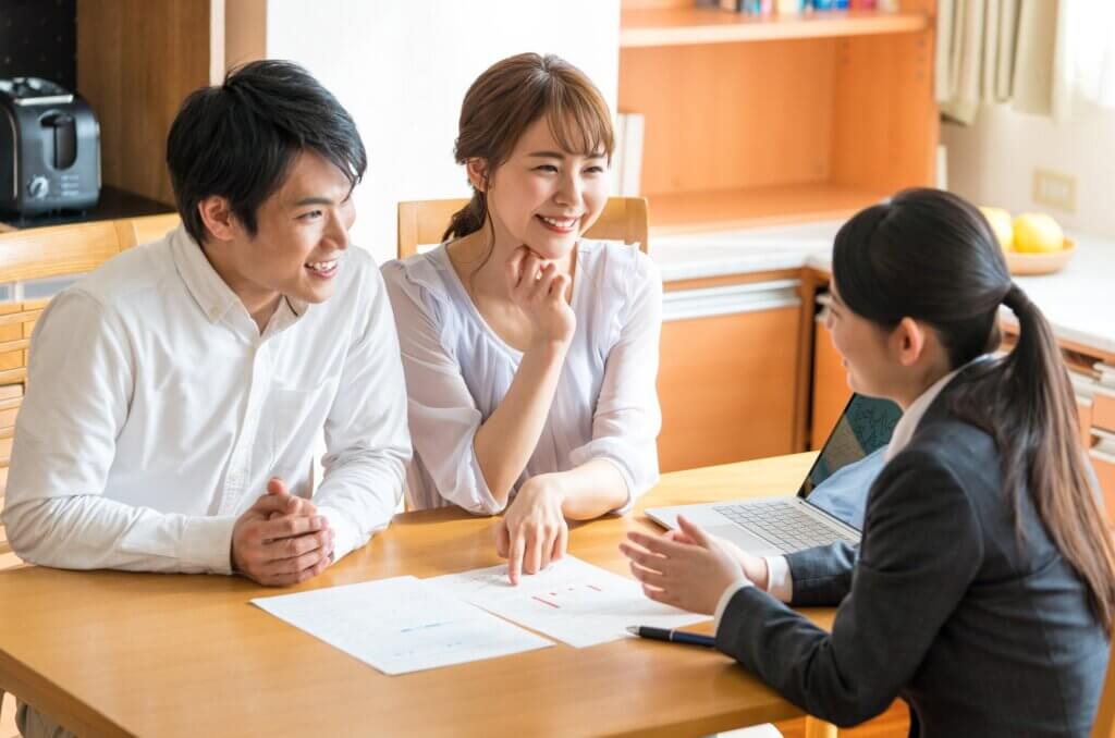 配偶者を連帯保証人にして住宅ローンを組んでいる夫婦