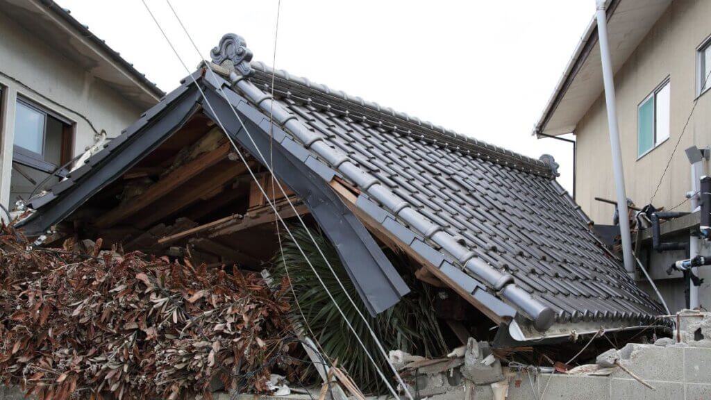 地震によって引き起こされる各種災害
