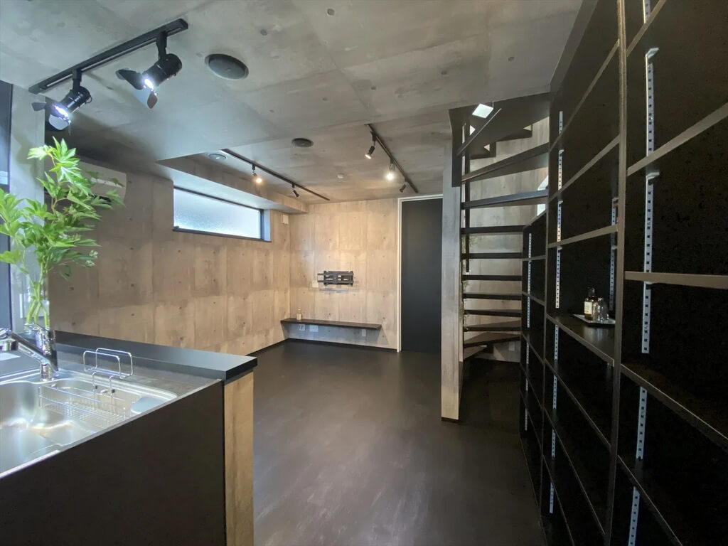【延床21.23坪】こだわりの内装・音響の3階建て住宅