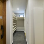 【木造3階建て狭小住宅】敷地12.8坪｜延床26.3坪<br>約13坪の台形・狭小地に建つ神収納のお家