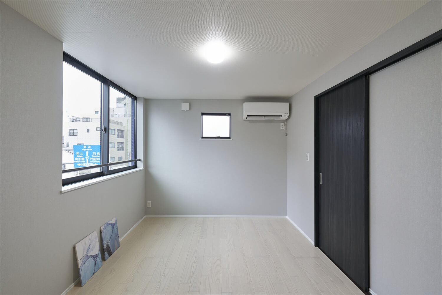 【ビルドインガレージのある木造3階建て住宅】敷地17.9坪｜延床34坪<br>狭小地に建つ家族それぞれに個室のあるお家