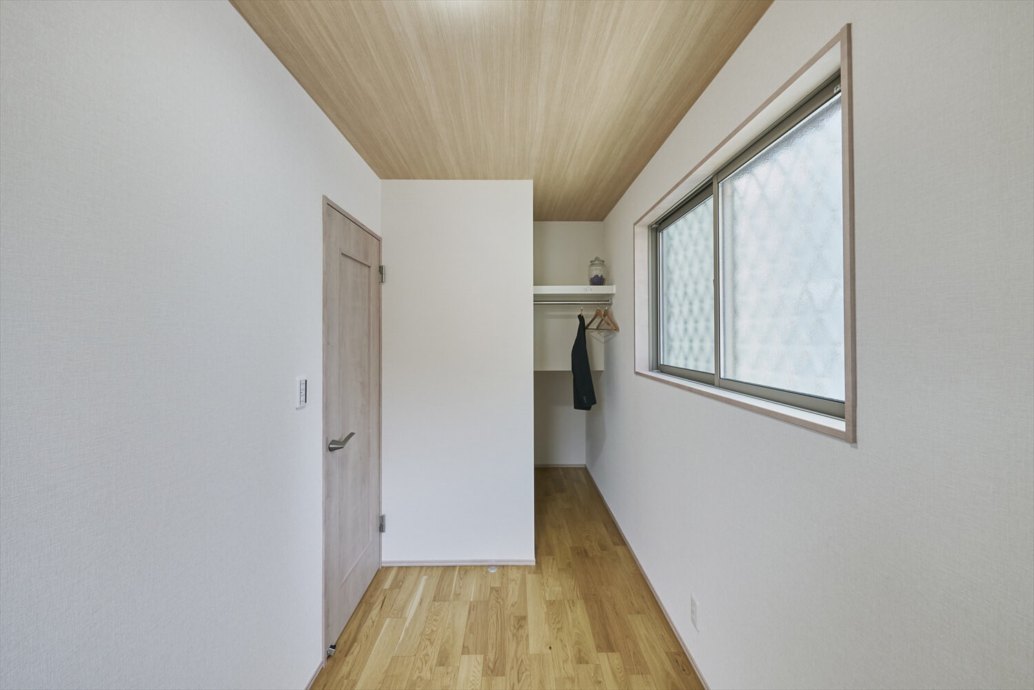 【準耐火木造2階建て住宅】敷地18.06坪｜延床19.01坪<br>デッドスペースを活用した収納と開放感のあるバルコニーのお家の事例画像