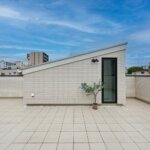 【ビルドインガレージのある木造3階建て住宅】敷地17.9坪｜延床34坪<br>狭小地に建つ家族それぞれに個室のあるお家
