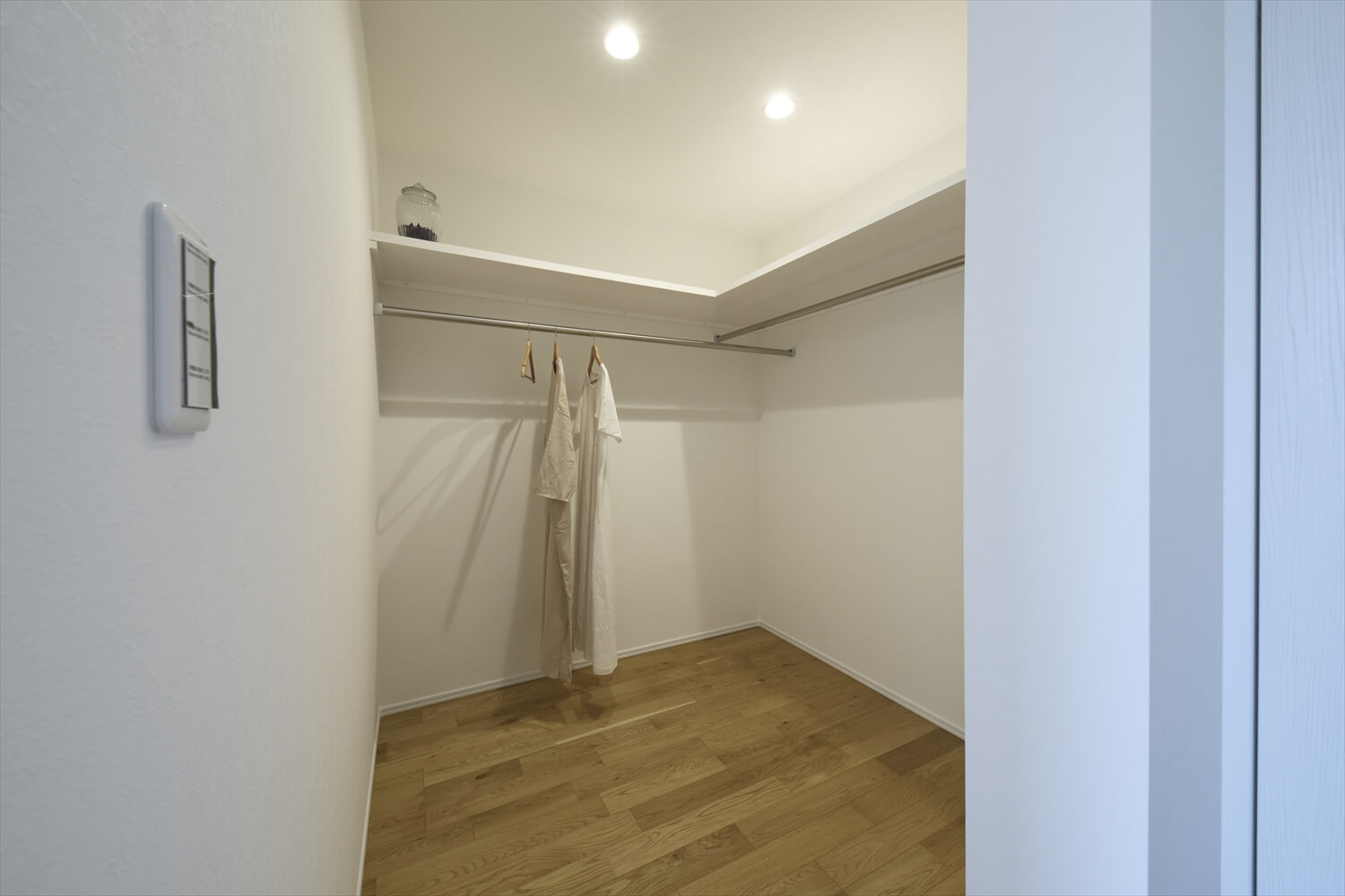 【耐火木造3階建て住宅】敷地11.3坪｜延床25.88坪<br>西海岸をイメージした工夫あふれる狭小地のお家