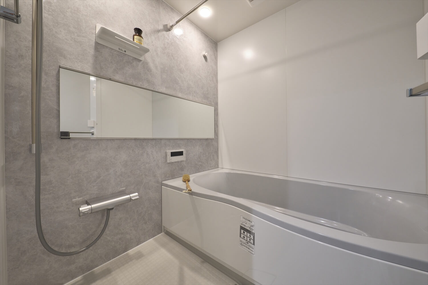 【耐火木造3階建て住宅】敷地11.3坪｜延床25.88坪<br>西海岸をイメージした工夫あふれる狭小地のお家