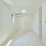 【約11坪｜狭小地】屋根裏収納で3階プラスワンスペースのあるお家<br/>敷地11.57坪｜延床22.89坪｜耐火木造