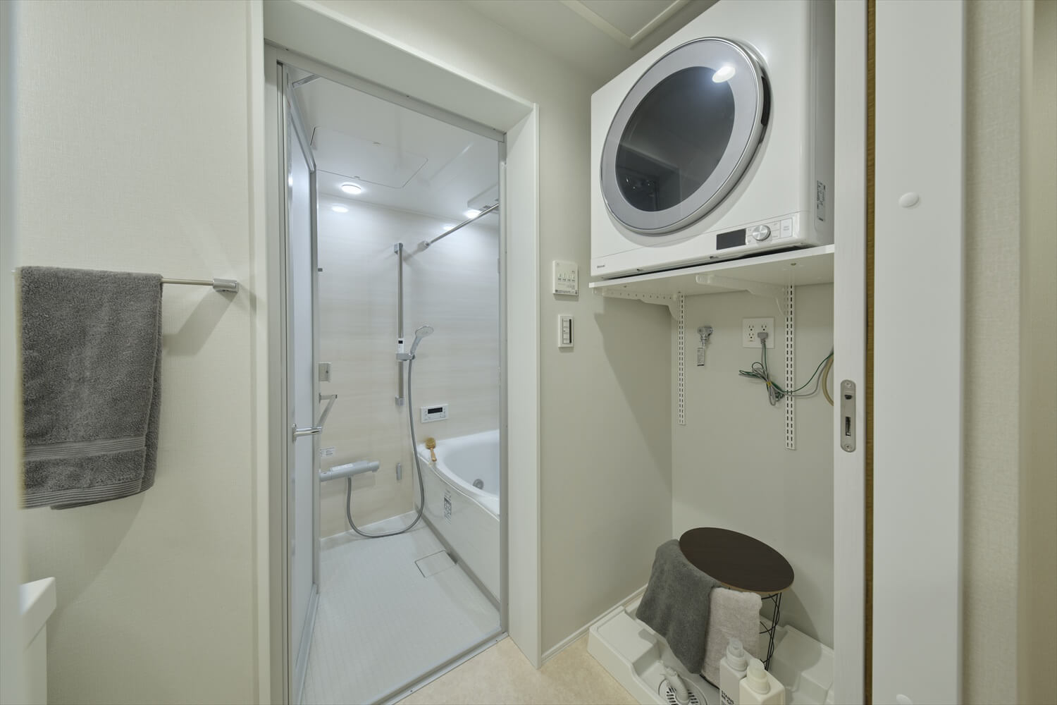 【約11坪|狭小地】屋根裏収納で3階プラスワンスペースのあるお家<br/>敷地11.57坪|延床22.89坪|耐火木造