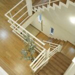 【木造3階建て】吹き抜け階段が主役の縦に広がる開放感あるお家<br/>敷地21.80坪｜延床41.73坪