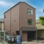【木造3階建て】高低差のある変形地を最大活用した店舗併用住宅<br/>敷地41.65坪｜延床55.95坪
