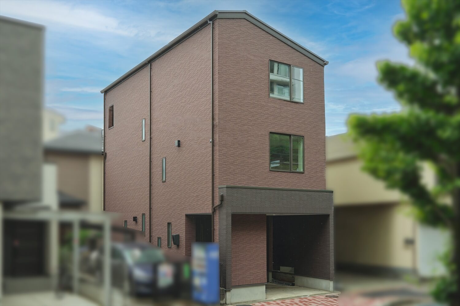 【木造3階建て】吹き抜け階段が主役の縦に広がる開放感あるお家<br/>敷地21.80坪｜延床41.73坪