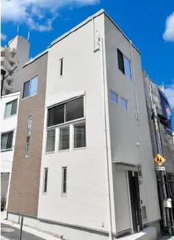3階建ての外観